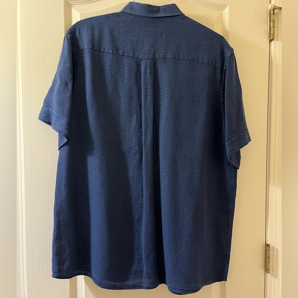 Perry Ellis Short Sleeve Button Down